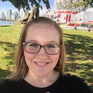 Meet your Posher, Laurie